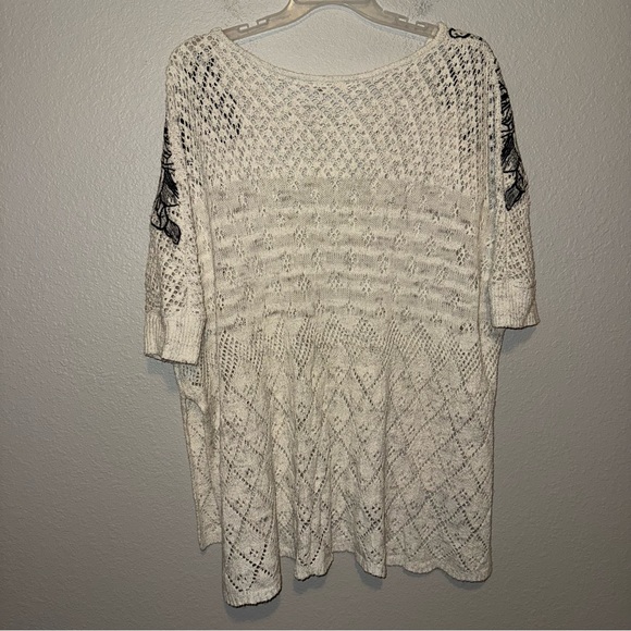 Anthropologie Knitted & Knotted Embroidered Launa Poncho Sweater - Picture 4 of 9